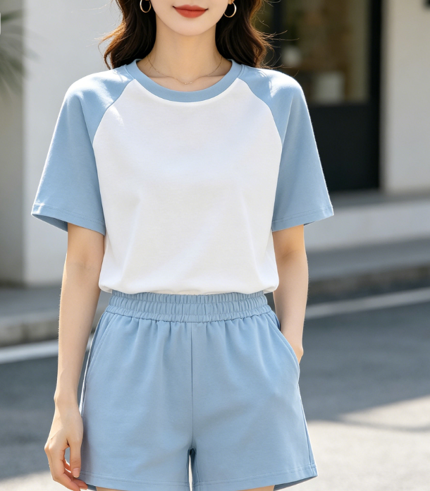 Ensemble short et tee-shirt raglan bleu ciel décontracté pour femme